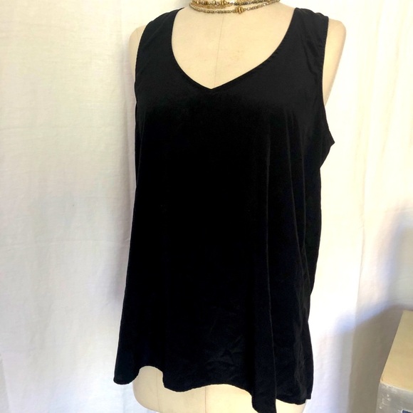 Black silky tank, Eclair, half zip in back. Size M - Picture 1 of 7